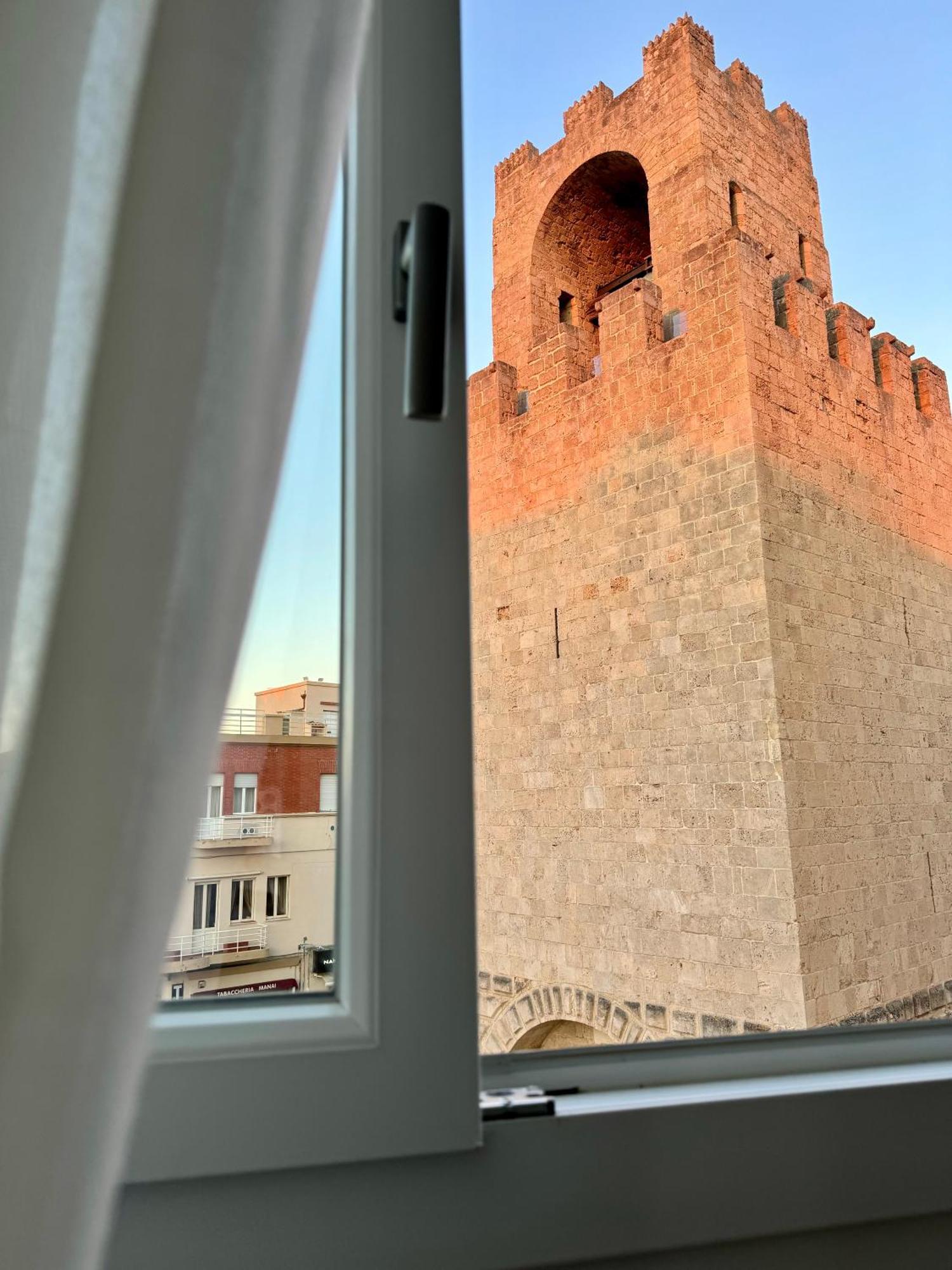 Feel Boutique Rooms Oristano Eksteriør bilde