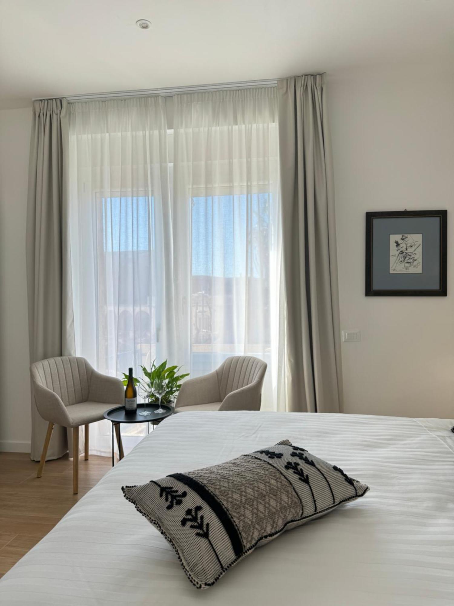 Feel Boutique Rooms Oristano Eksteriør bilde