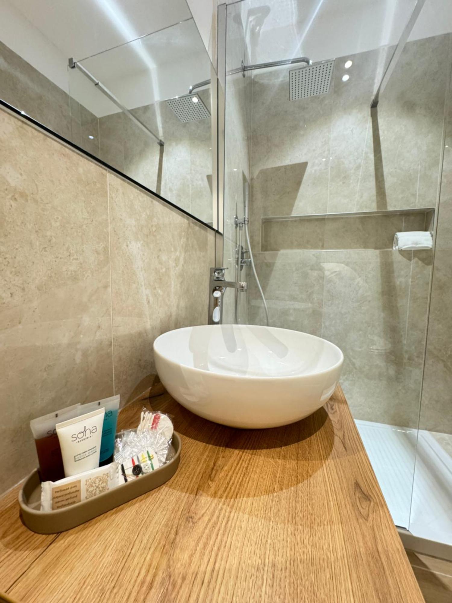 Feel Boutique Rooms Oristano Eksteriør bilde