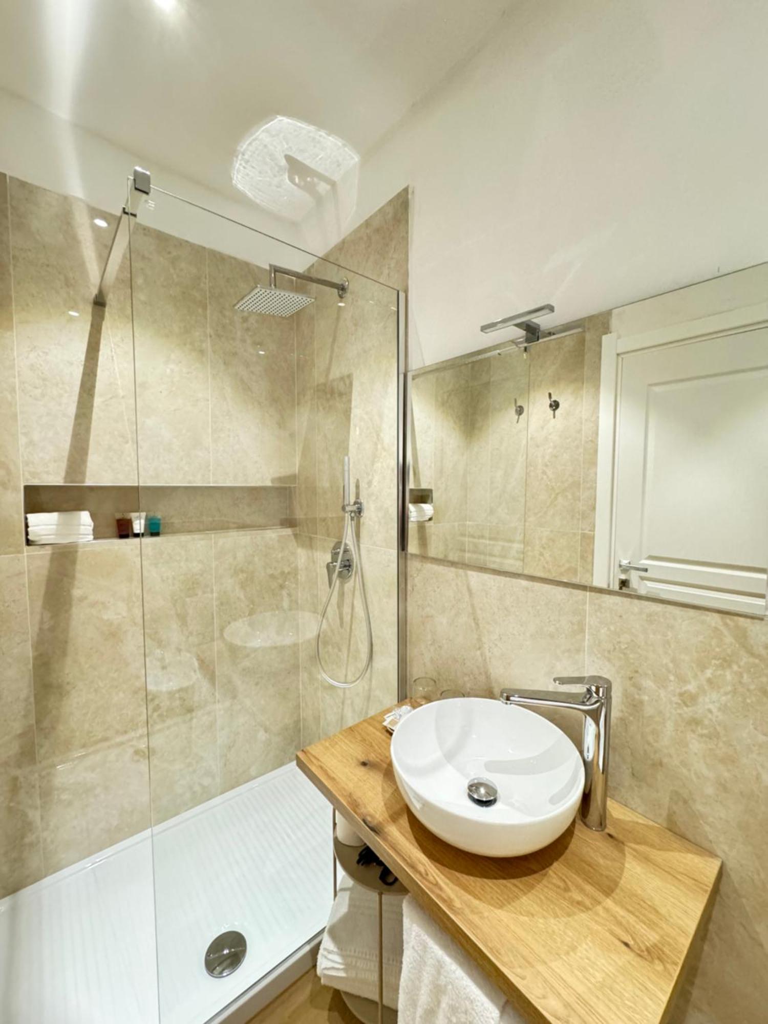 Feel Boutique Rooms Oristano Eksteriør bilde